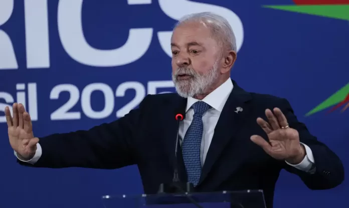Lula defende moeda do Brics e critica tarifaço dos EUA