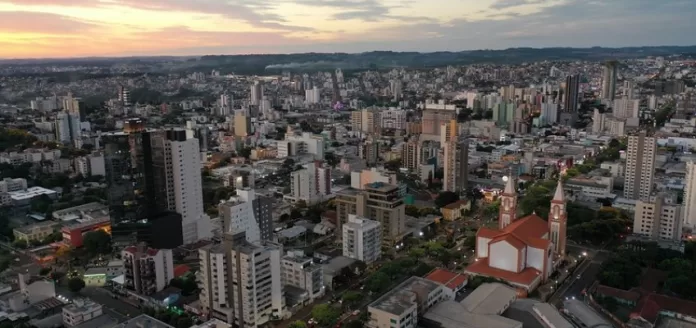 hapecó ficou em 11º lugar no Brasil na geração de empregos no comércio em 2025, com 831 vagas