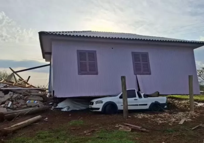 tornado em Santa Catarina