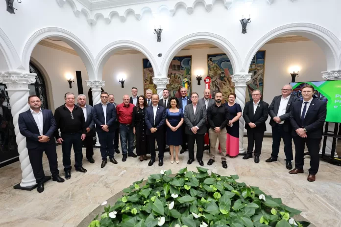 Santa Catarina atrai R$ 1,2 bilhão em novos investimentos e projeta mais de 4 mil empregos com incentivo do Governo Estadual