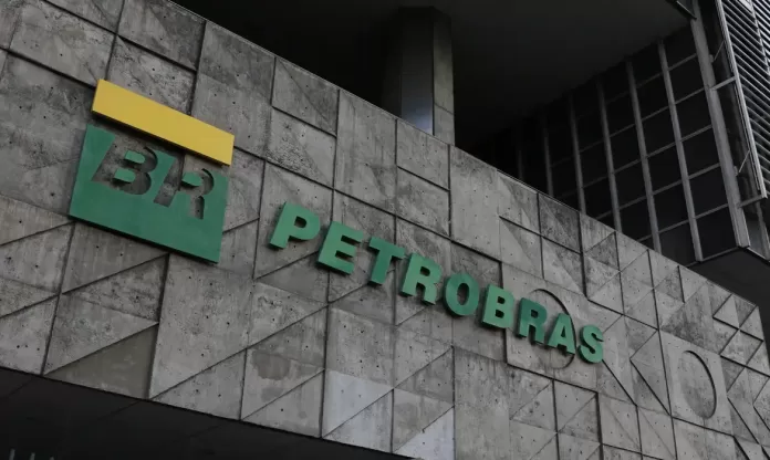 Greve nacional petroleiros paralisando refinarias