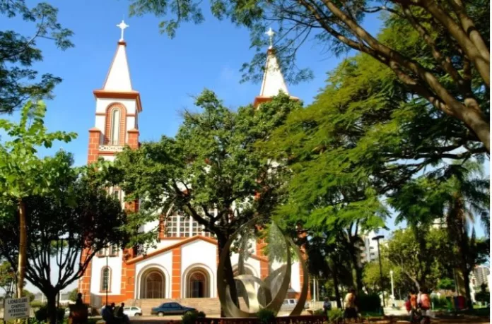 CASAN inicia obras de modernização da rede de água no Centro de Chapecó