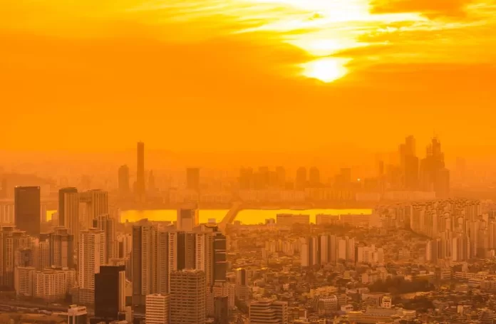 Calor intenso sobrecarrega o coração e aumenta risco de arritmias