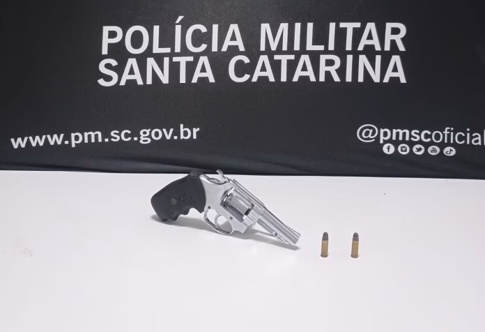 Arma de fogo apreendida no bairro Cristo Rei em Chapecó