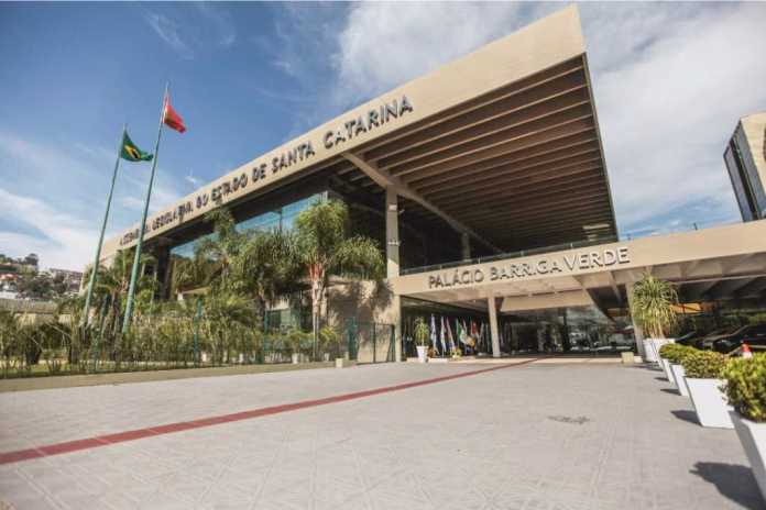 Confira os principais projetos que começaram a tramitar na Alesc nesta semana