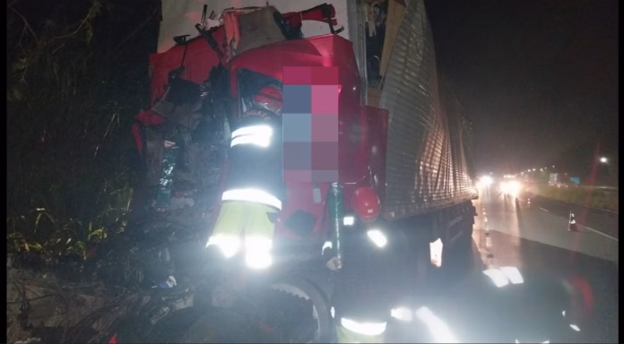 Caminhoneiro de acidente fatal em SC morre em nova batida