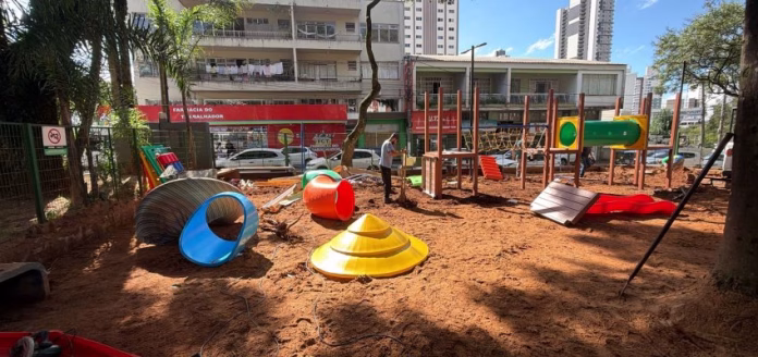 Chapecó inicia cronograma de modernização em parques infantis da cidade