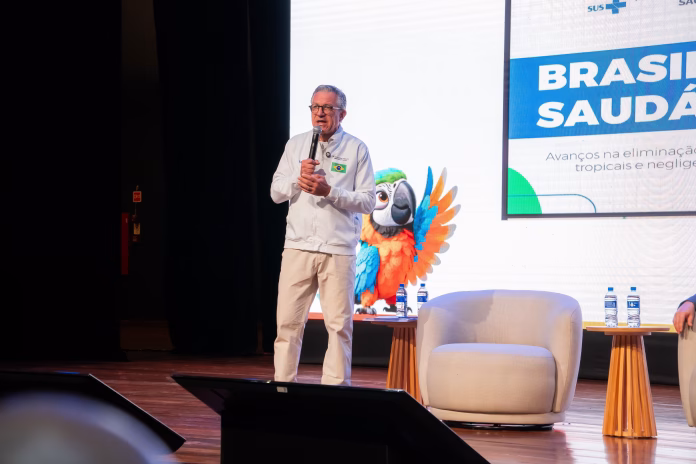 Alexandre Padilha apresenta dados sobre doenças tropicais negligenciadas em Brasília